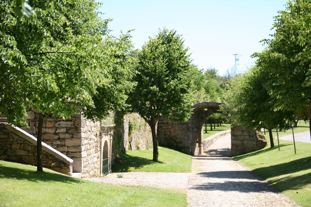 Quinta De La Barandica Guest House Miranda do Douro Luaran gambar